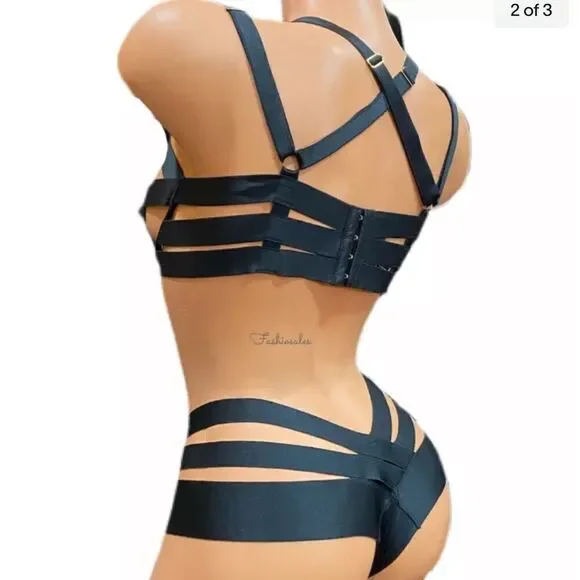 Victoria’s Secret Luxe Seriously sexy Strappy Set Balconette bra & Cheeky Black